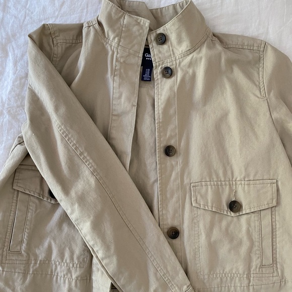 GAP Tan Fall/Spring Jacket XS Never worn - Picture 2 of 6